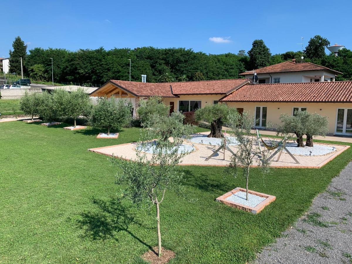 B&B Alciliegio Casnate Con Bernate Екстер'єр фото
