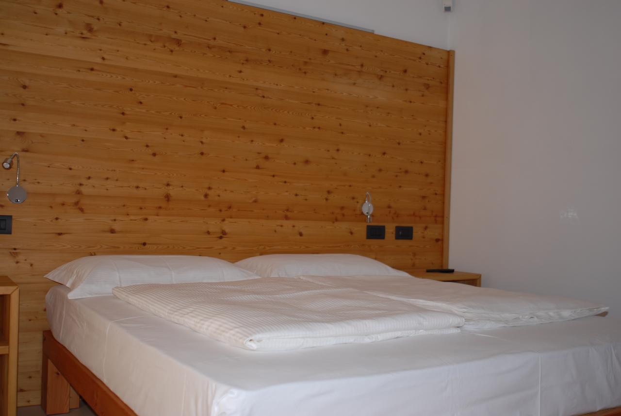 B&B Alciliegio Casnate Con Bernate Екстер'єр фото