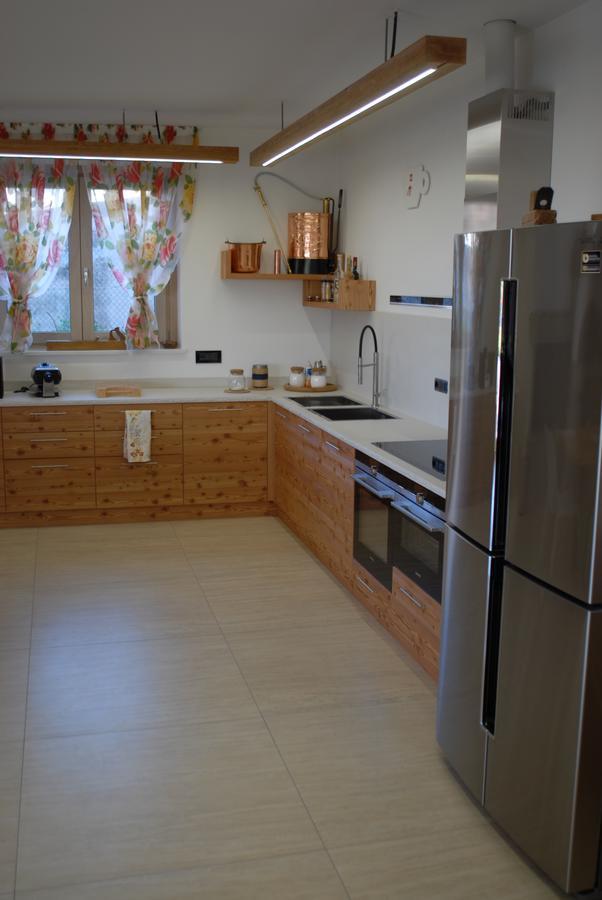 B&B Alciliegio Casnate Con Bernate Екстер'єр фото