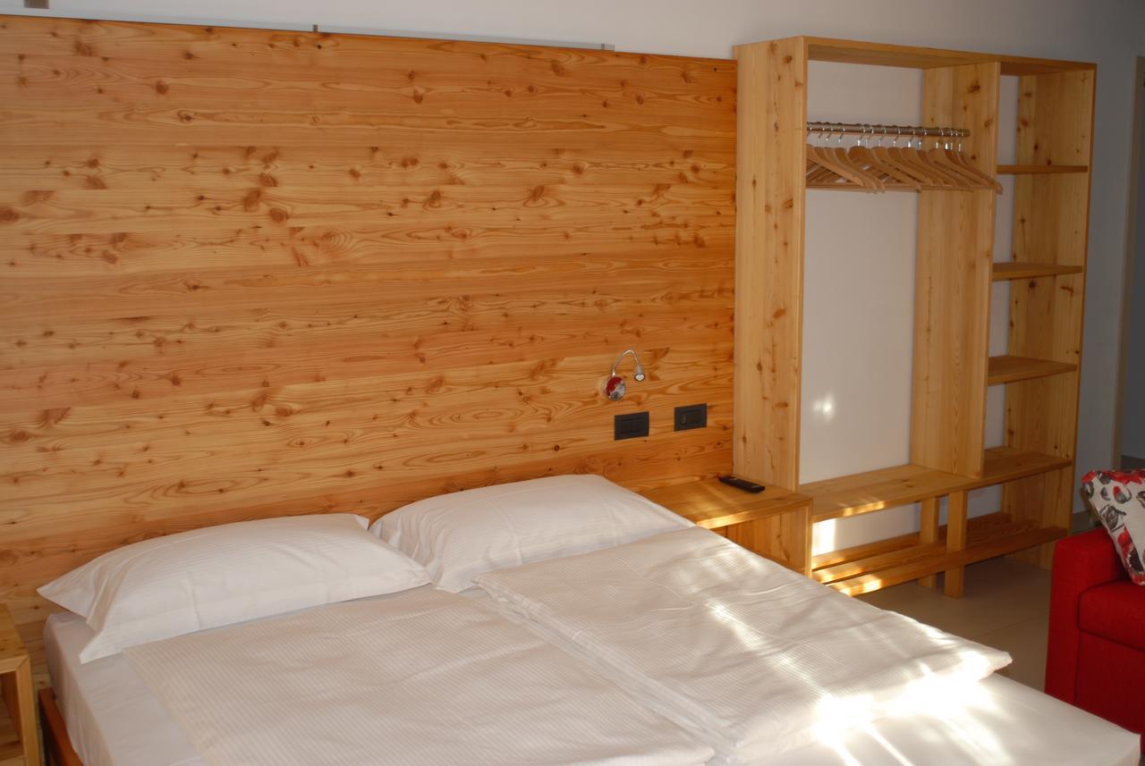 B&B Alciliegio Casnate Con Bernate Екстер'єр фото